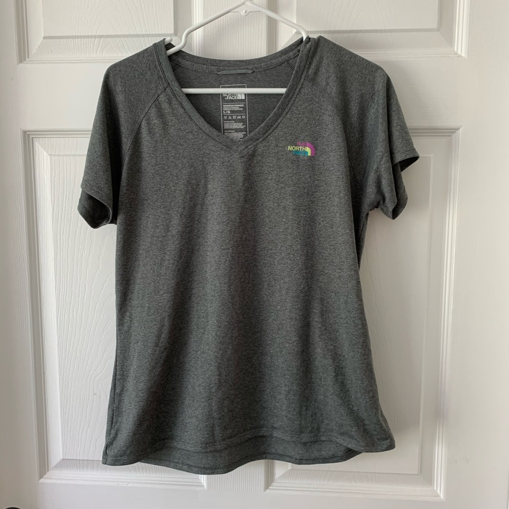Women’s NorthFace T-shirt